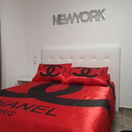 Apartamentos New York Vecindario  Luaran gambar