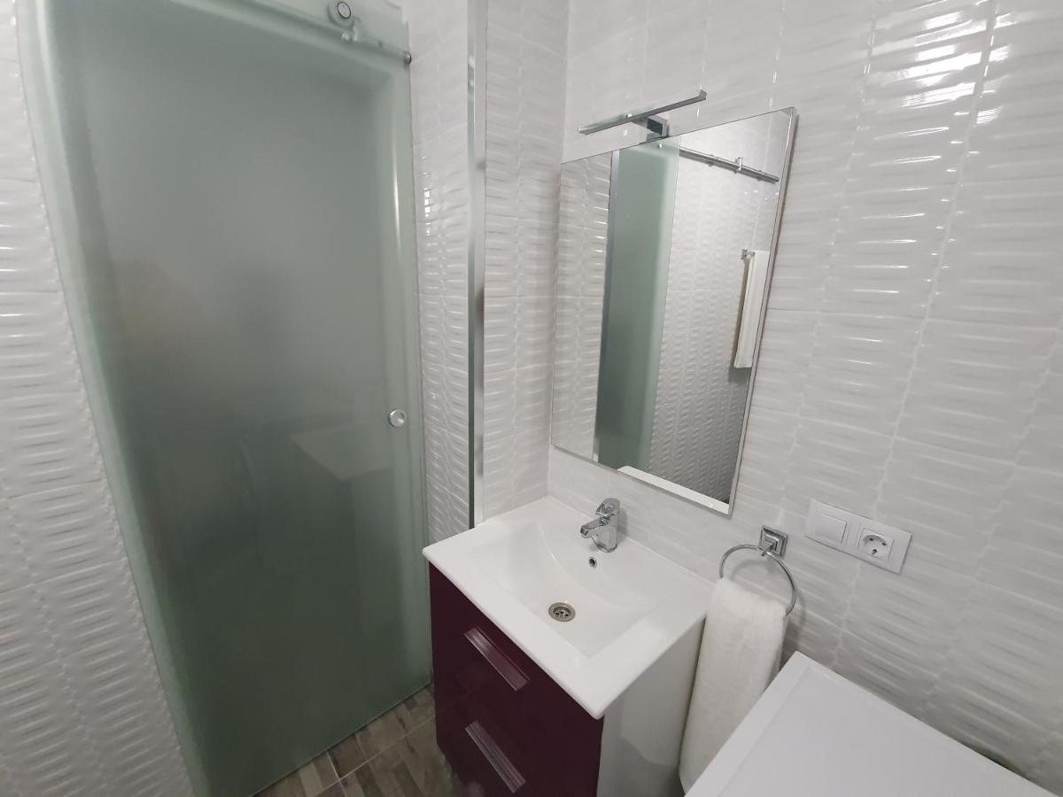 Apartamentos New York Vecindario  Luaran gambar
