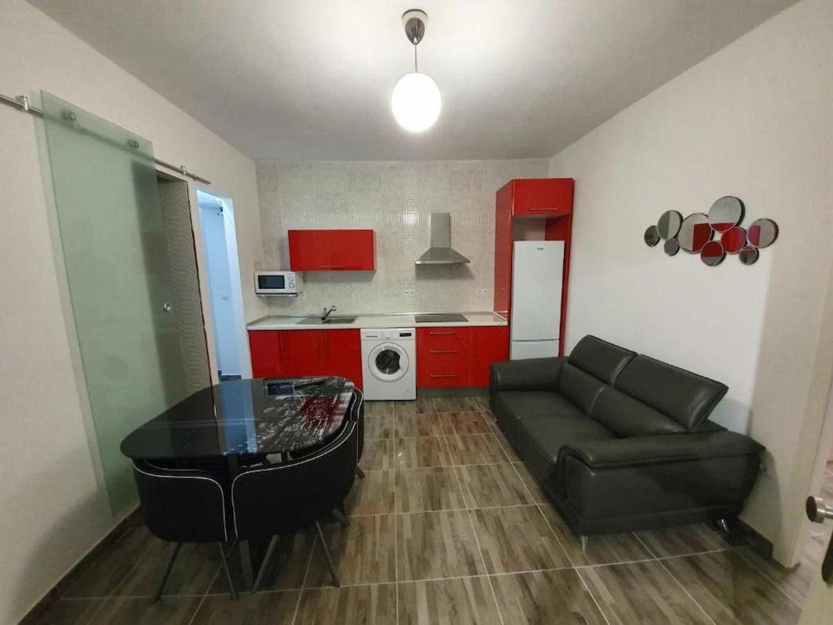 Apartamentos New York Vecindario  Luaran gambar