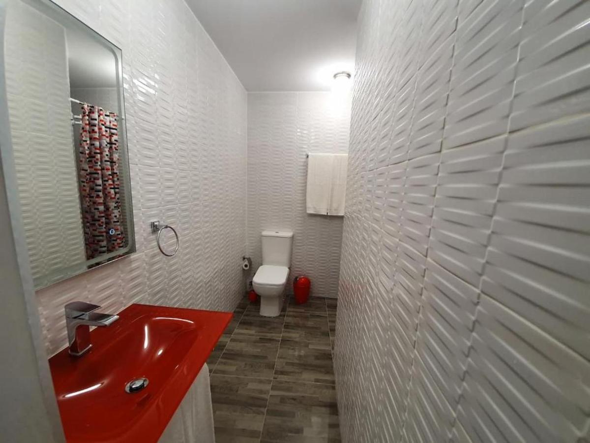 Apartamentos New York Vecindario  Luaran gambar